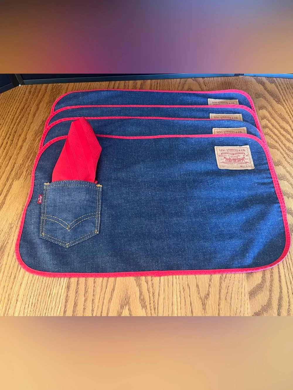 Levis set four